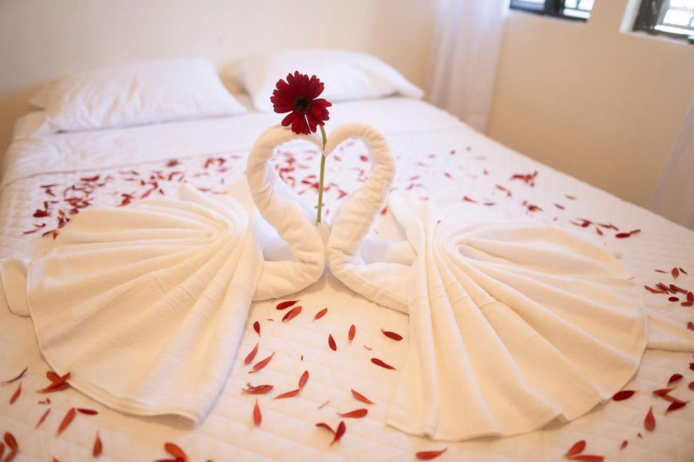 Hotel Los Manantiales Panajachel Dış mekan fotoğraf