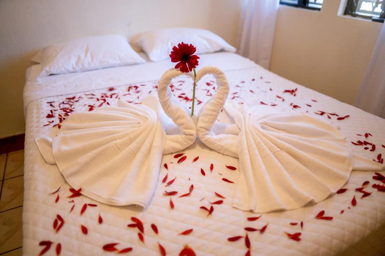 Hotel Los Manantiales Panajachel Dış mekan fotoğraf