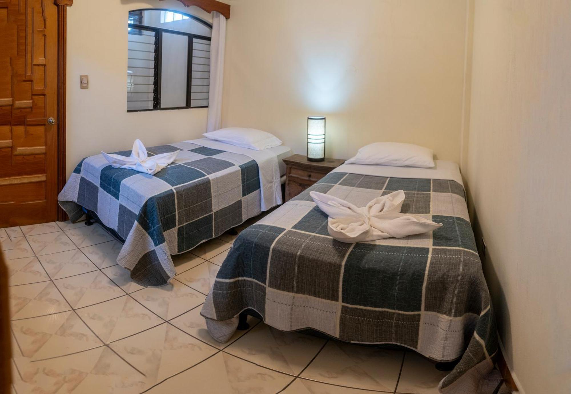 Hotel Los Manantiales Panajachel Dış mekan fotoğraf